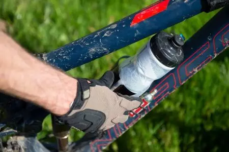 Koszyk na bidon Blackburn side entry prawy czarny - BBN-7098178