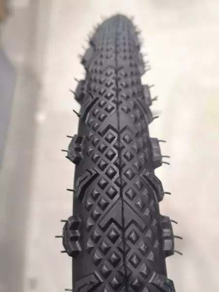 Opona rowerowa Mitas 20x1.90 Winner V45 + dętka AV ZESTAW - V4520