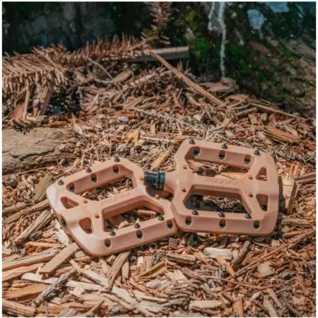 Pedały rowerowe Funn Taipan platformowe brązowe - PD23TP-33