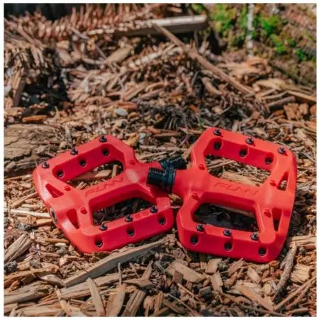 Pedały rowerowe Funn Taipan S platformowe czerwone - PD23TPS-03