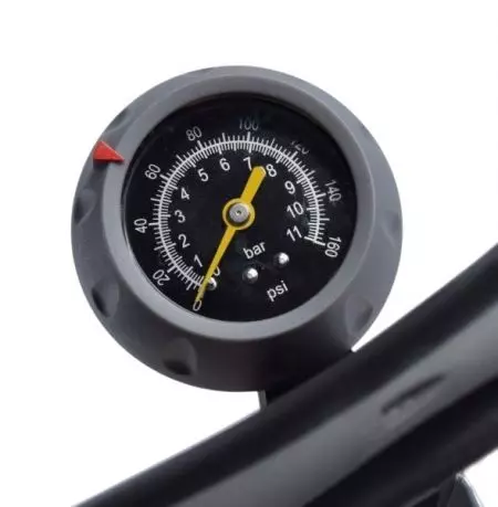 Pompka podłogowa Giyo z manometrem - AWR1840